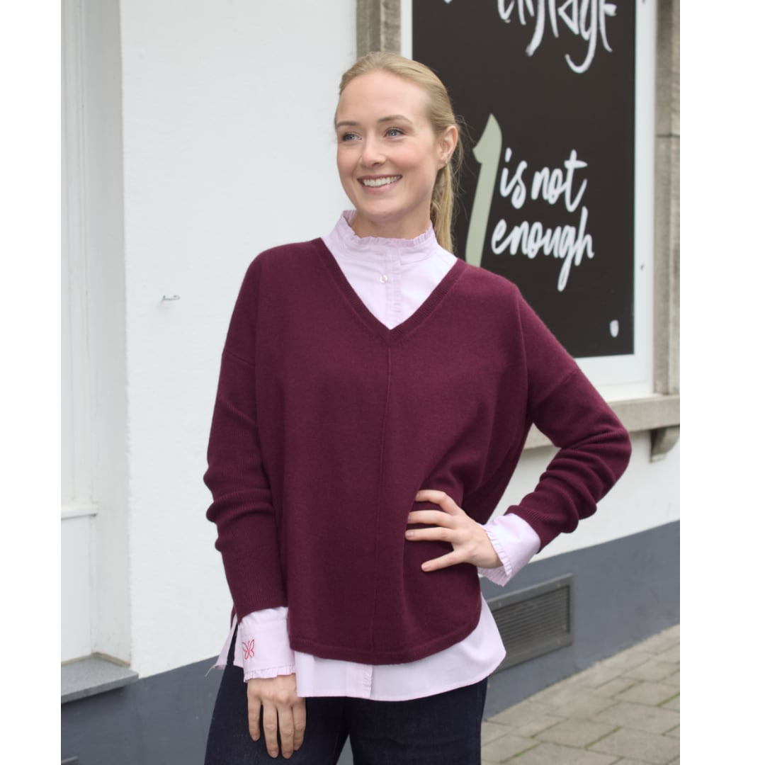 LÄSSIGER V-PULLOVER CASHMERE