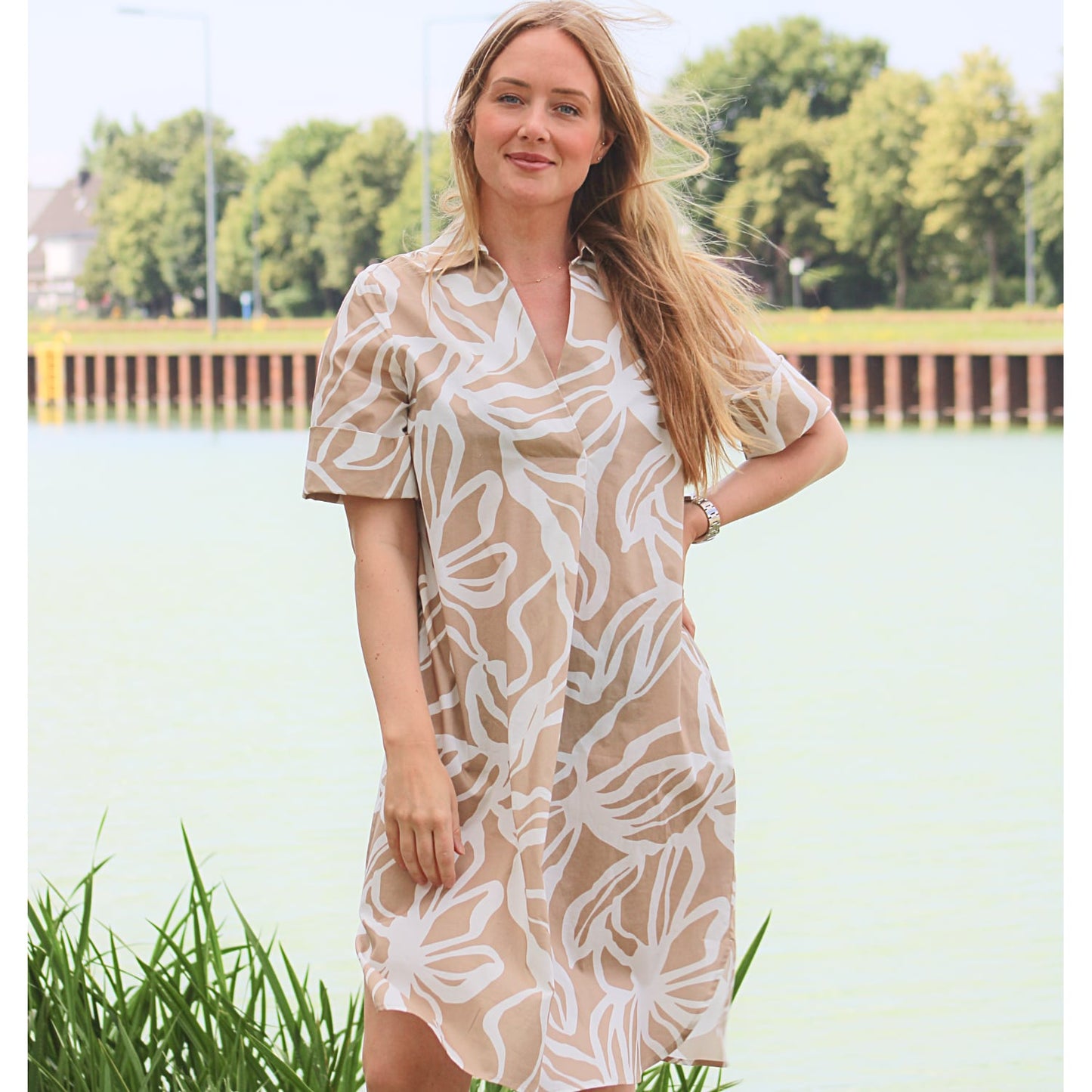 KLEID LEA
